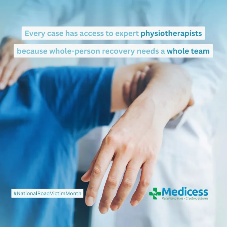 Physiotherapist supporting a patient during rehabilitation, illustrating access to expert physiotherapy as part of multidisciplinary recovery.