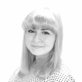 Portrait of Bea Overton, Marketing Assistant and Rehabilitation Coordinator at Medicess.